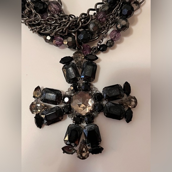 Stunning, dark blue black and purple, multi strand cross neck… - Picture 12 of 17